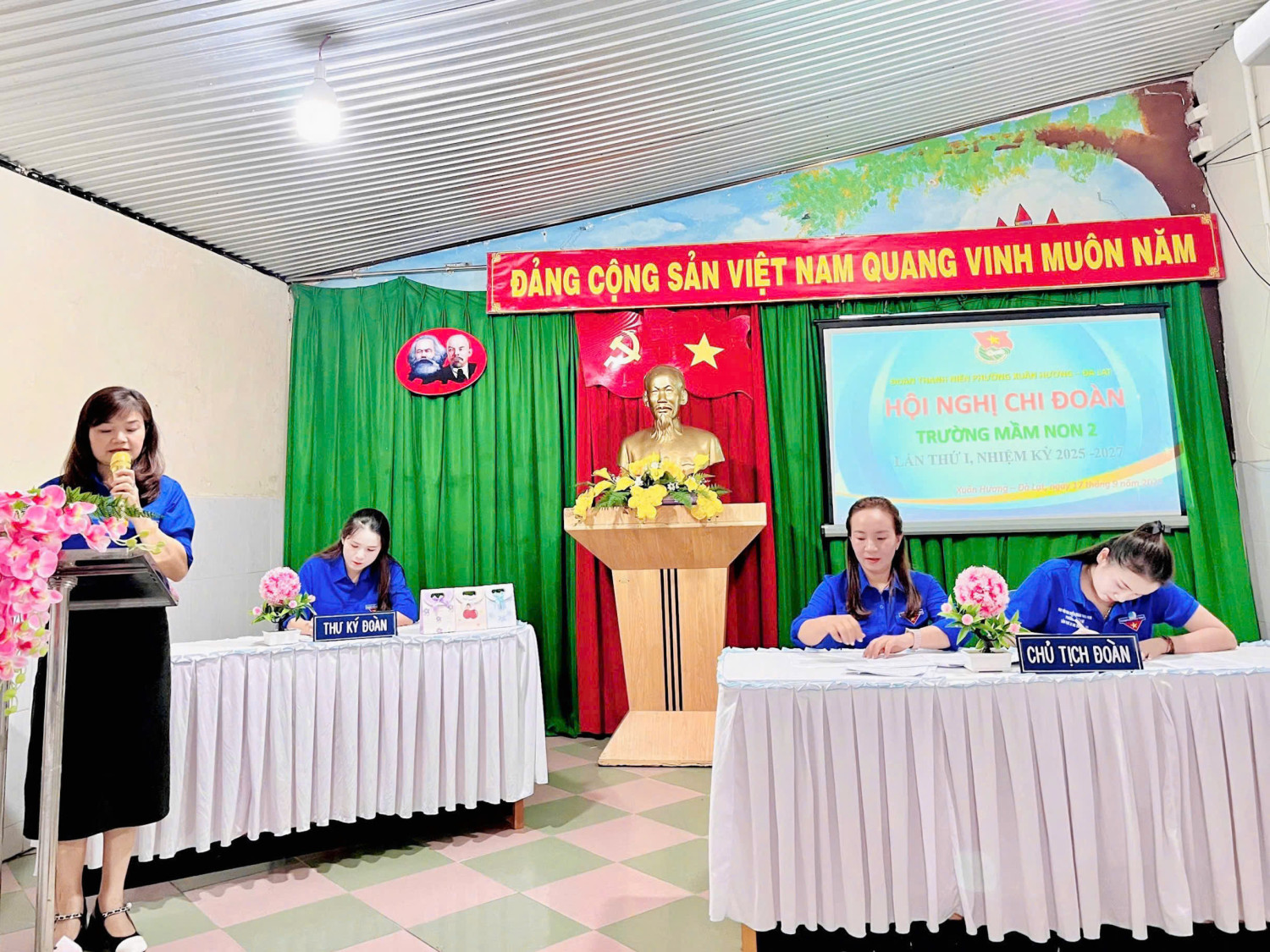 z7163620613715 e378ab86949d035302a3eb7b381cac24