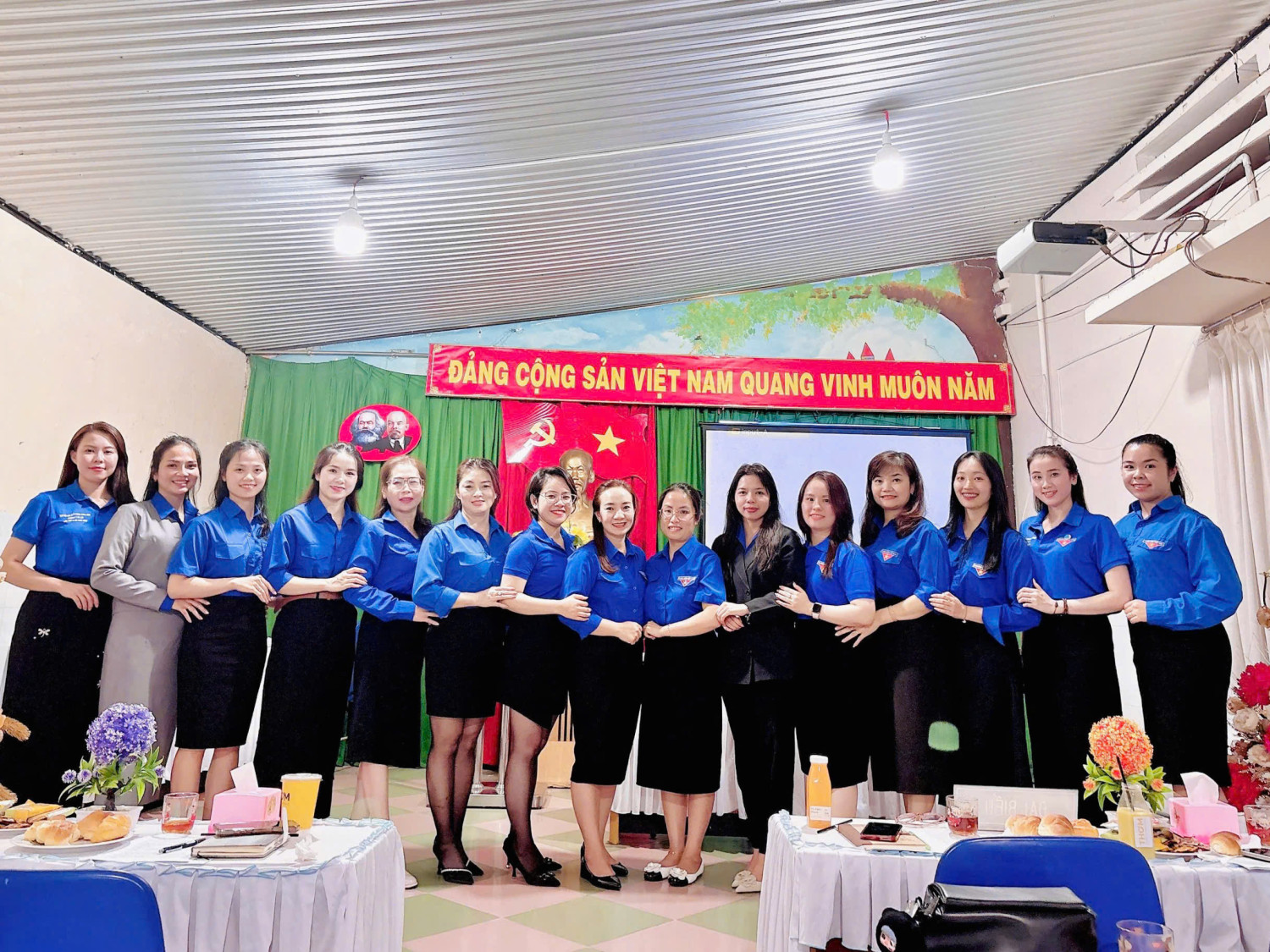 z7163620615374 ff8c9b91cb3a26d9ac9d8956ca5c3c8b